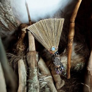 Håndholdt Heksekost med Krystaller