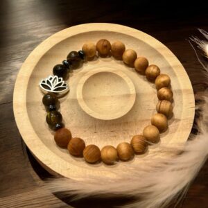 Lotus - Træ og Tigerøje Armbånd