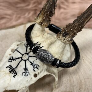 Læderarmbånd med Vikingekompas