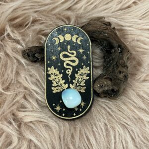 Træplade med Hul til Sten – Slange og Månefaser