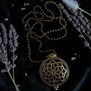 Aromahalskæde – Ritual Oil Locket