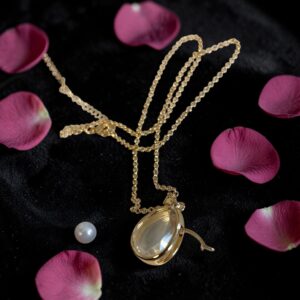 Halskæde med åbnelig vedhæng – Ritual Locket